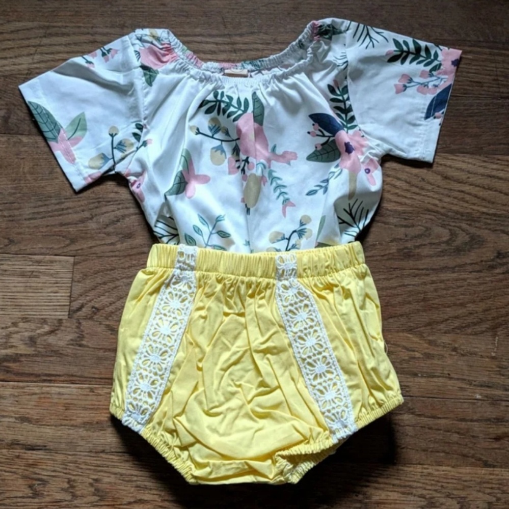 Baby Romper Set - Picture 2 of 3